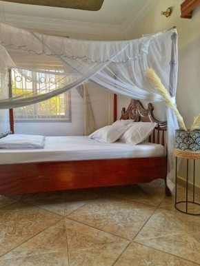 Kampala Kiwatule Comfy Holiday Home